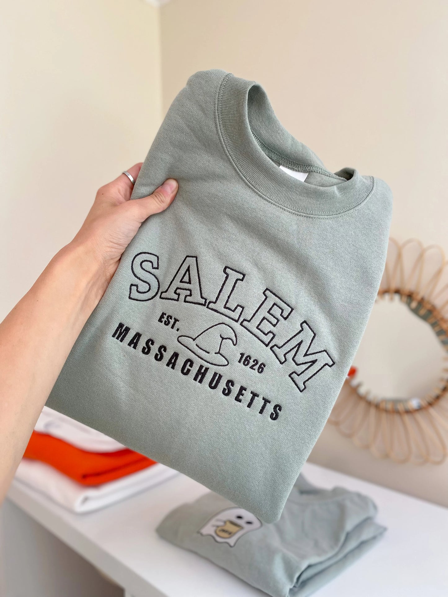 SALEM EST 1626 SWEATSHIRT